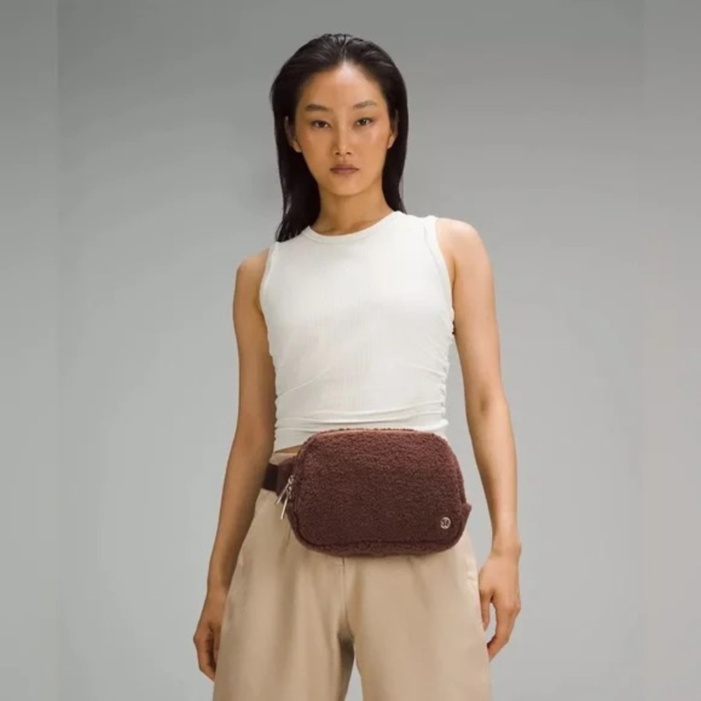 NWT Lululemon Everywhere Belt Bag Large Fleece Brown Earth/Gold
